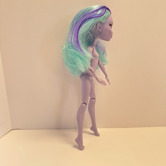 2016 Monster High Garden Ghouls Twyla Doll Read Description - Picture 9 of 11